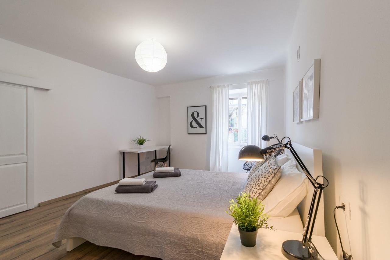 Central New Apartment Nonna Mara Ровин Екстериор снимка